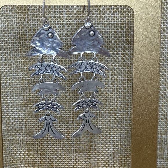 Signed Israel 925 Sterling Silver Articulated Fish Dangle Pierced Earrings - Picture 9 of 10